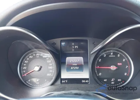 2017 Mercedes-Benz C 300 4Matic z USA, uszkodzony, nr VIN WDDWJ4KBXHF398958